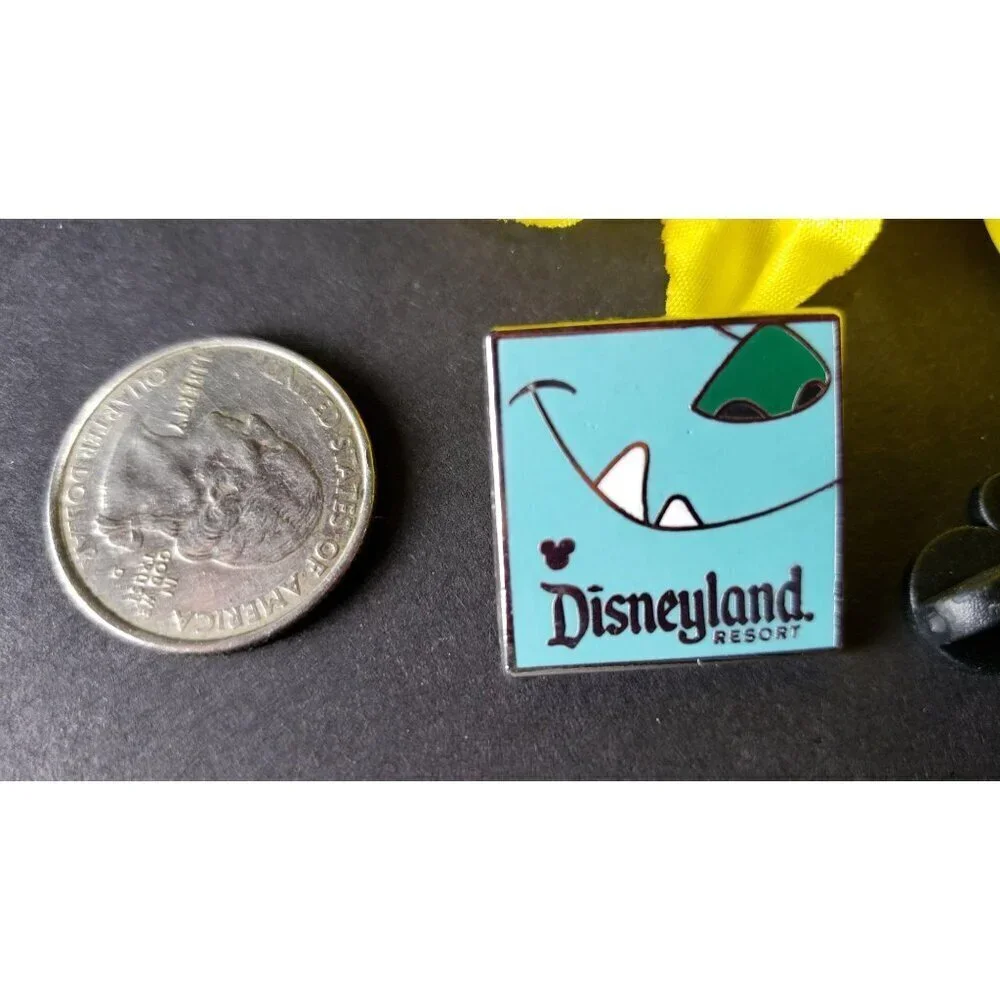 Disneyland Sully Trading Pin Monster Inc Pixar Chin Lapel Pin Brooch Badge Pin